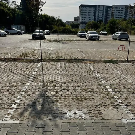 Satina With Private Parking & Self Check-in Apartment Craiova